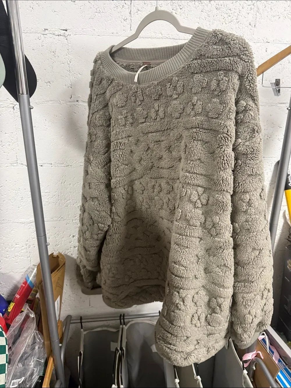 Cozy Plush Crewneck Sweater - Taupe FREE PEOPLE - Gray Warm Sweater - Size Large